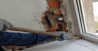 Демонтаж оконных откосов по выгодной цене от 524 руб. в Заинске - Сварной-Знс